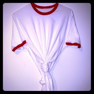 White extended t-shirt